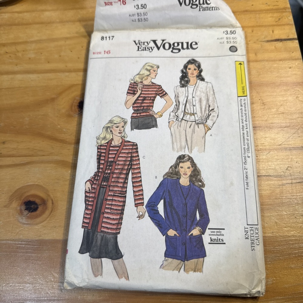 RARE Vintage Vogue Pattern 8117 Size 16. Uncut Complete. Coat, Top